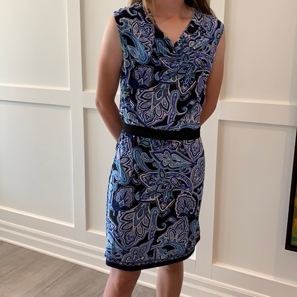 Cute Summer Dress Drapes really nicely on body - Picture 1 of 6